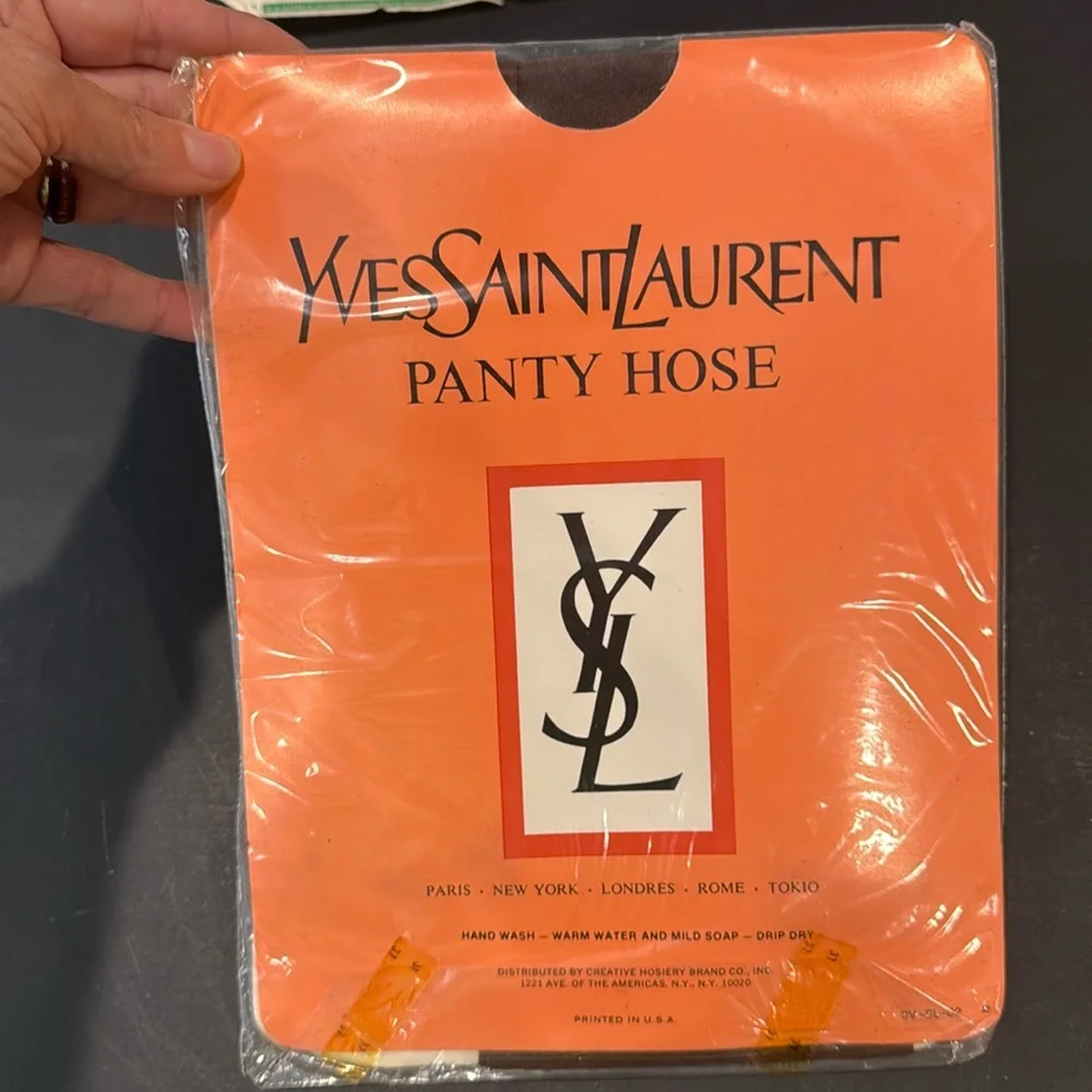 Vintage 1970s Yves Saint Laurent Panty Hose Soft Brown Outsize 170-215 lbs 5’-6’